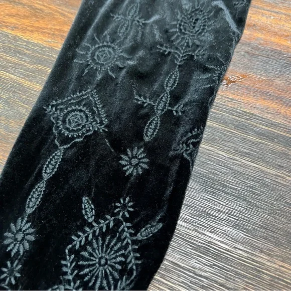 Johnny Was Althea Stretch Tonal Embroidered Velvet Legging Black XS - Picture 13 of 16
